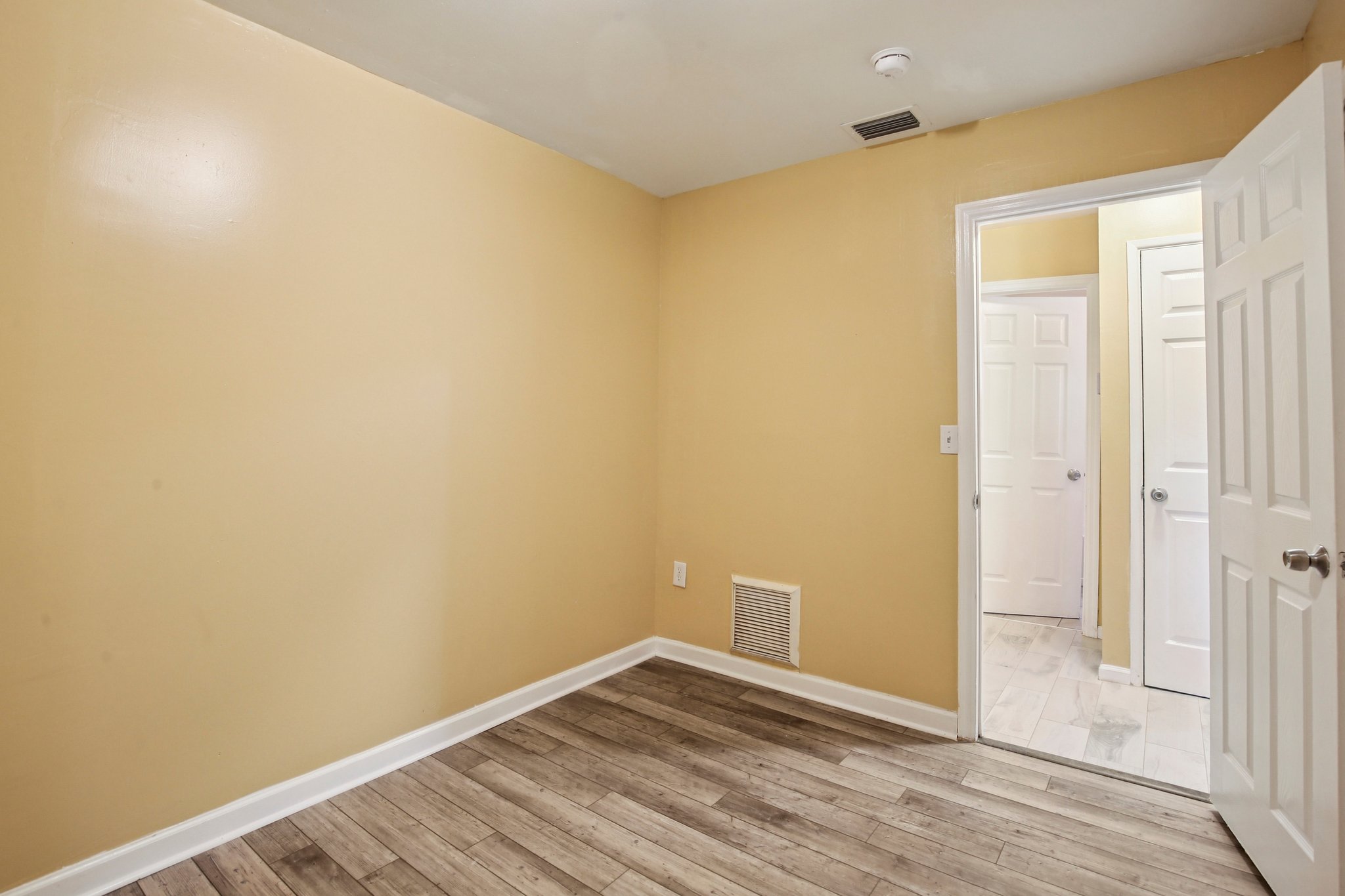 78th Ave N-S1402-015.jpg