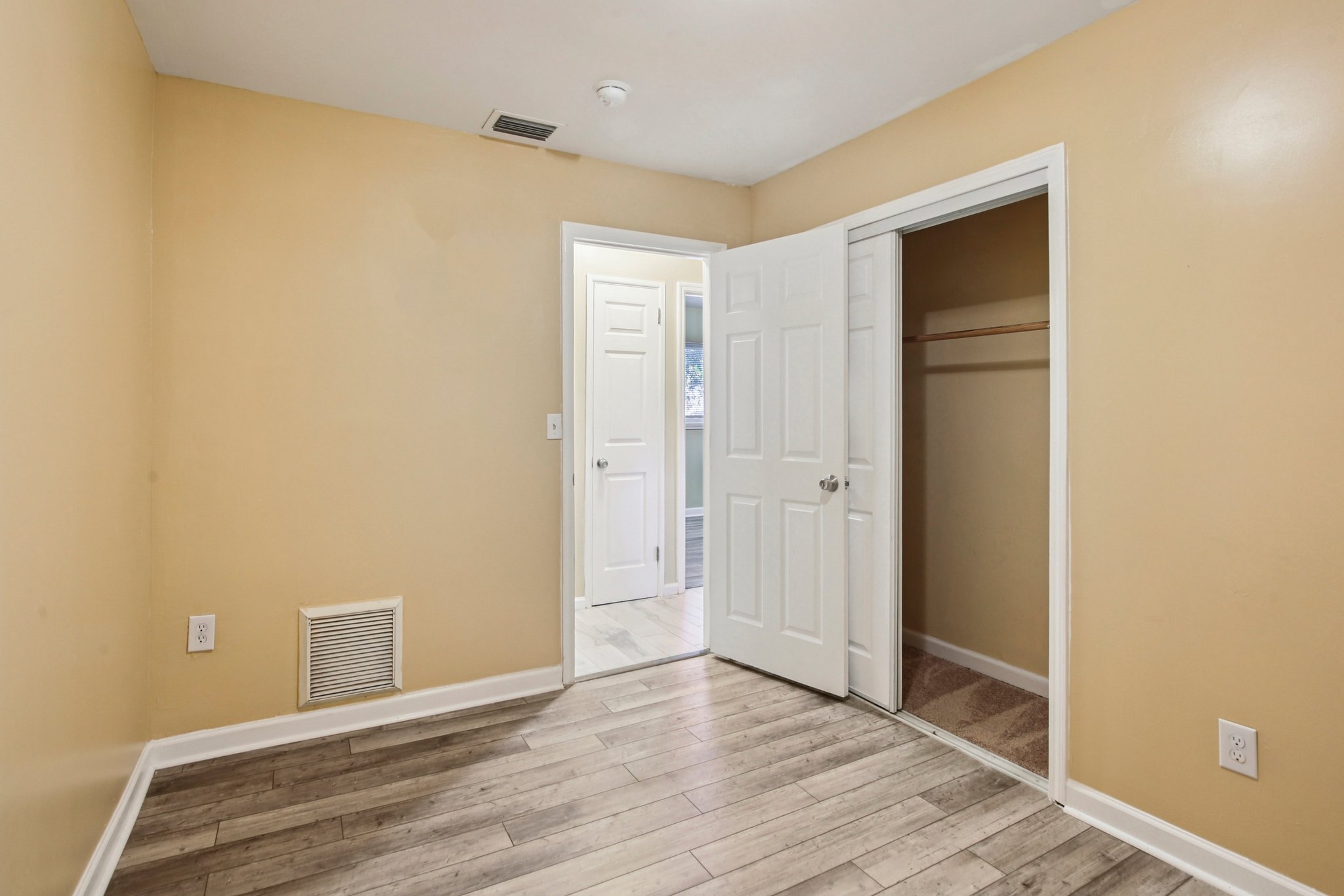 78th Ave N-S1402-016.jpg