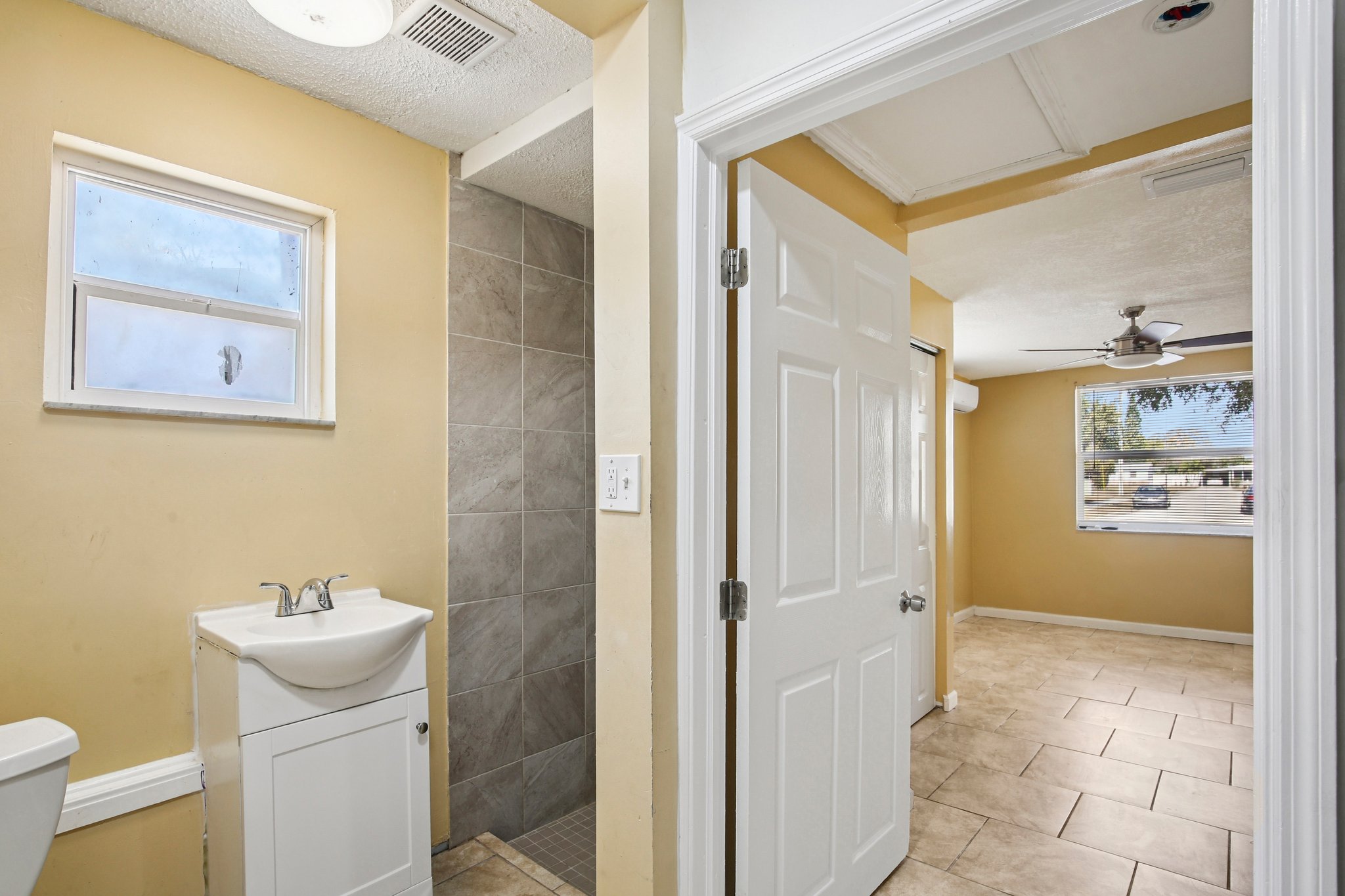 78th Ave N-S1402-026.jpg