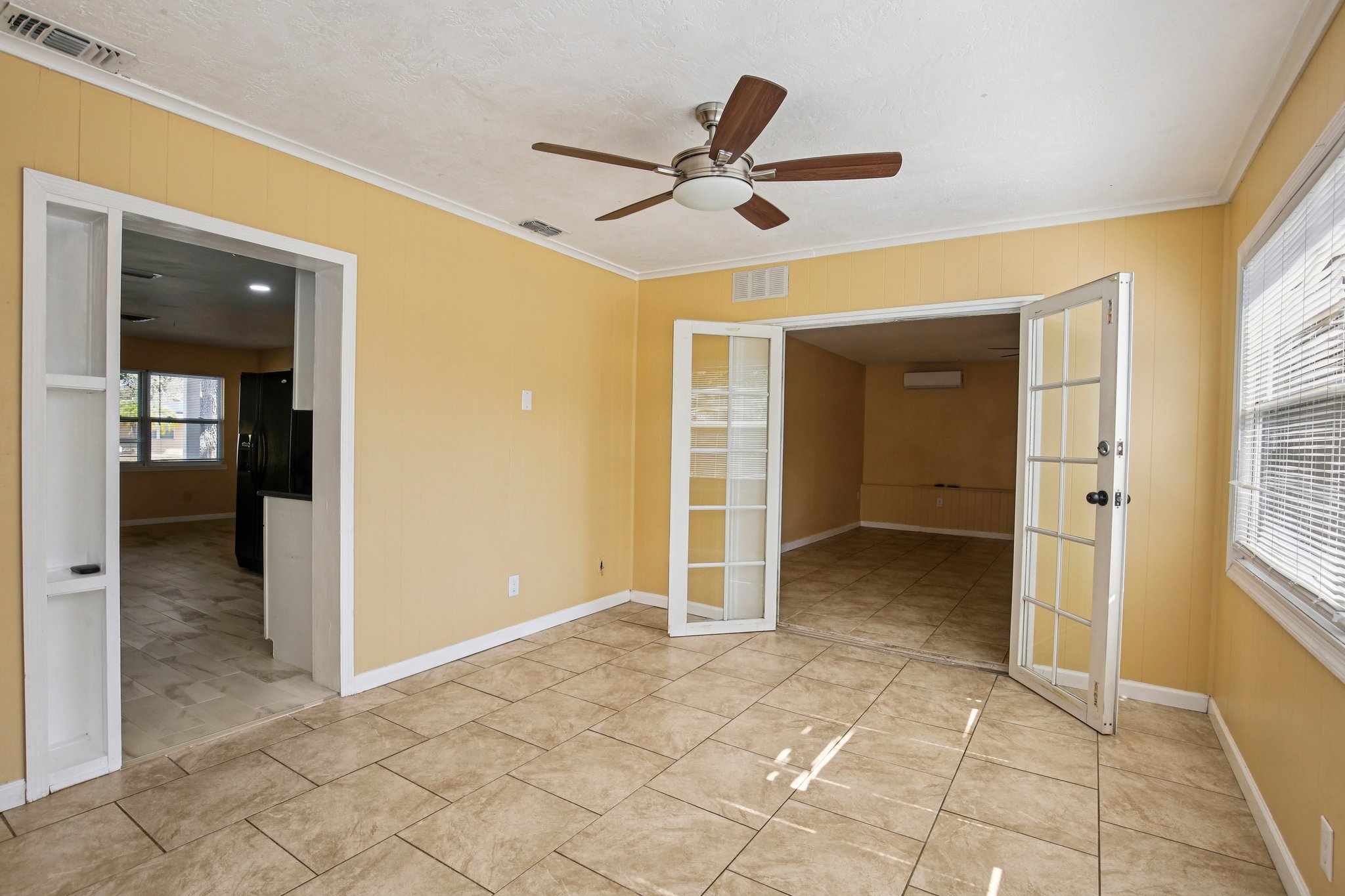 78th Ave N-S1402-028.jpg