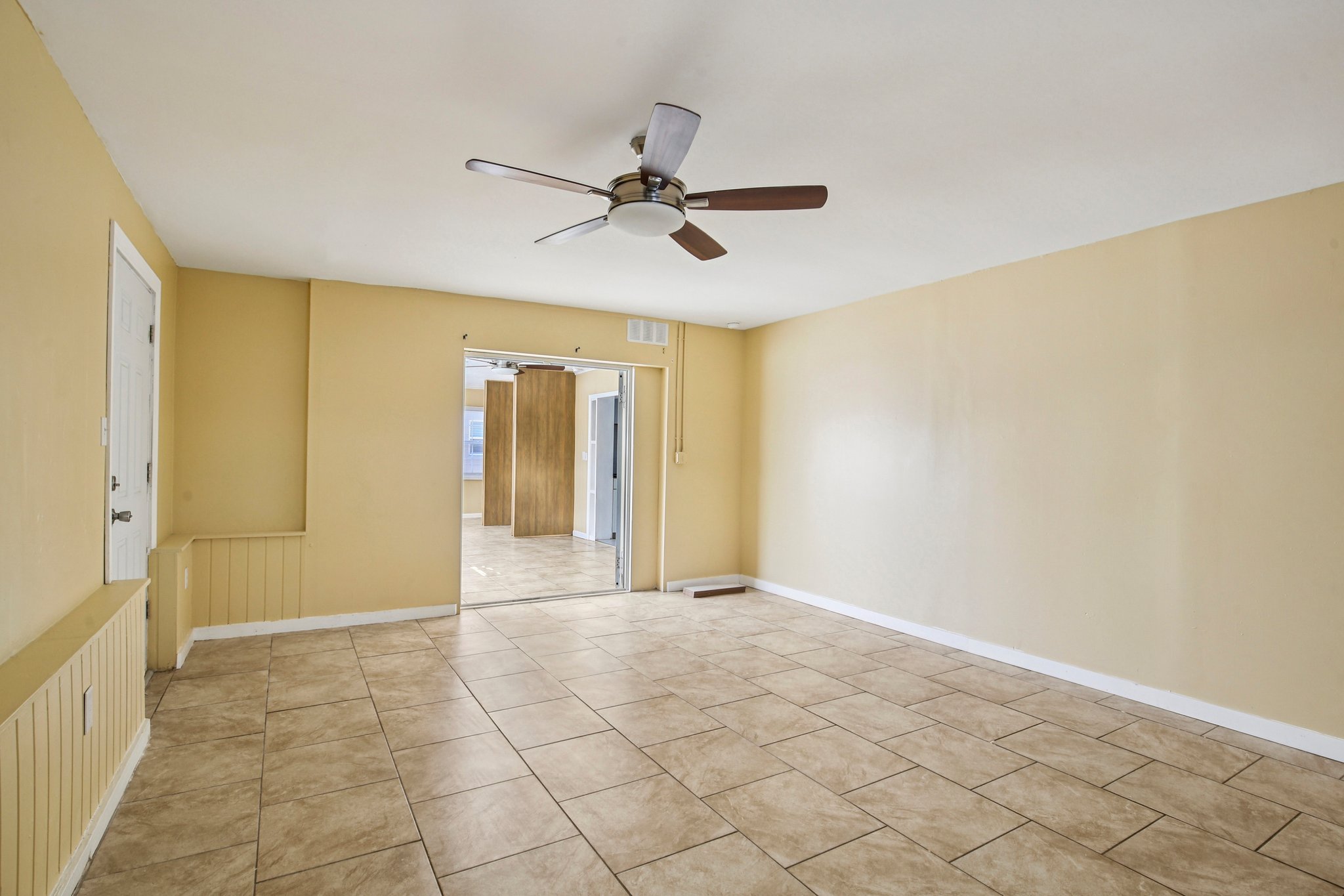 78th Ave N-S1402-033.jpg