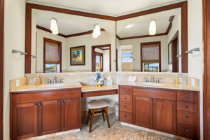 K Bathroom 1c
