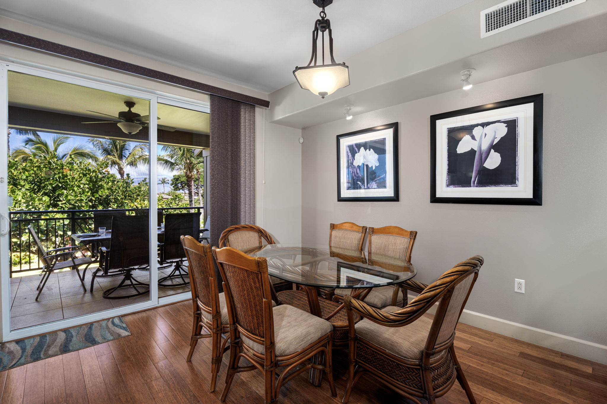 K Dining Area a