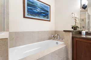 K Bathroom 1c