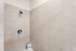 K Bathroom 1d