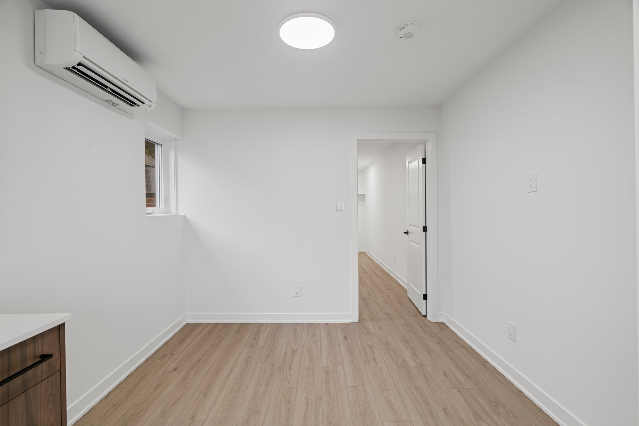 69 Claybrooke St Toronto, ON M6M 3P8