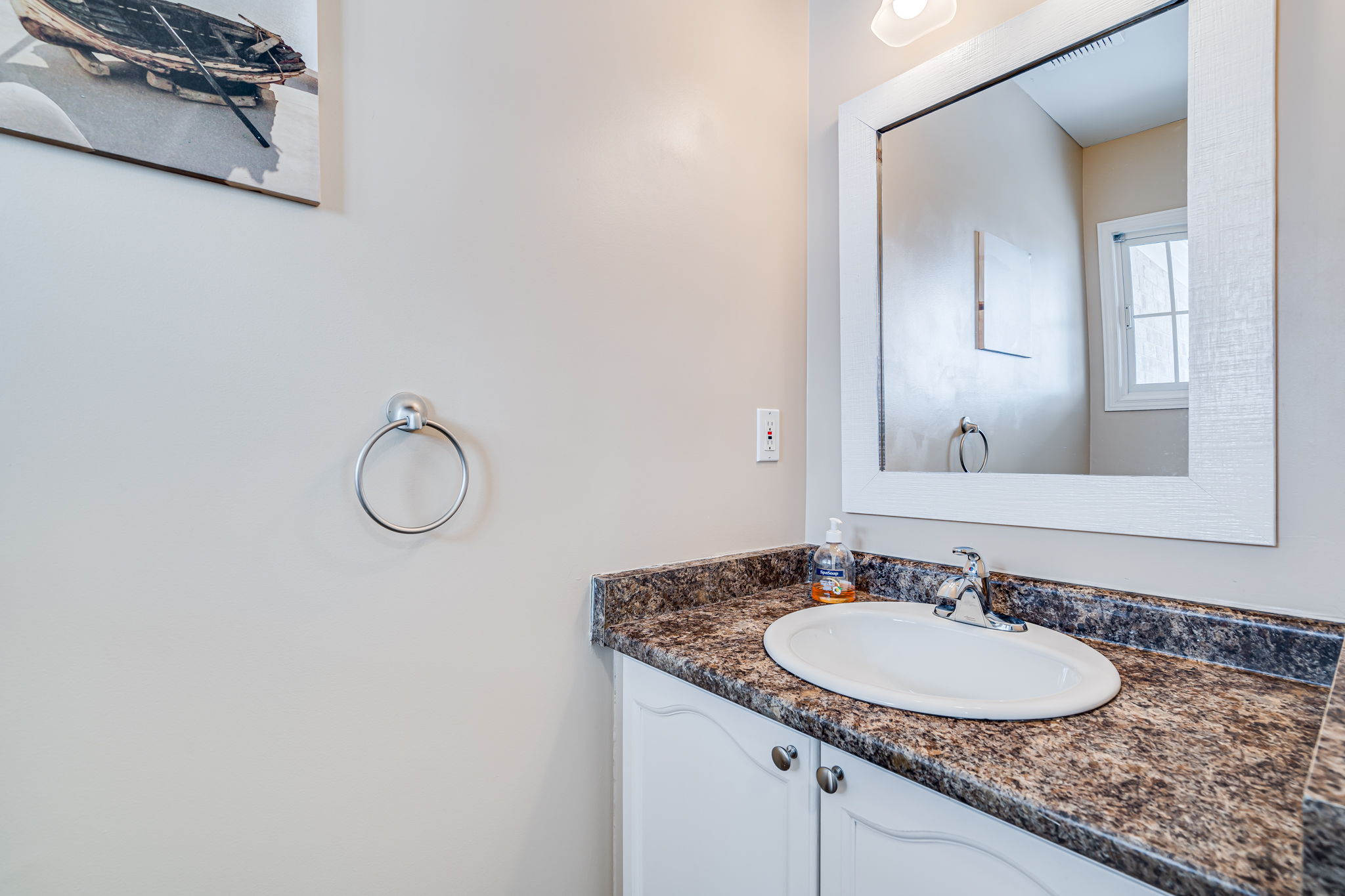  69 Colbourne Crescent, Orangeville, ON L9W 5A7, US Photo 5