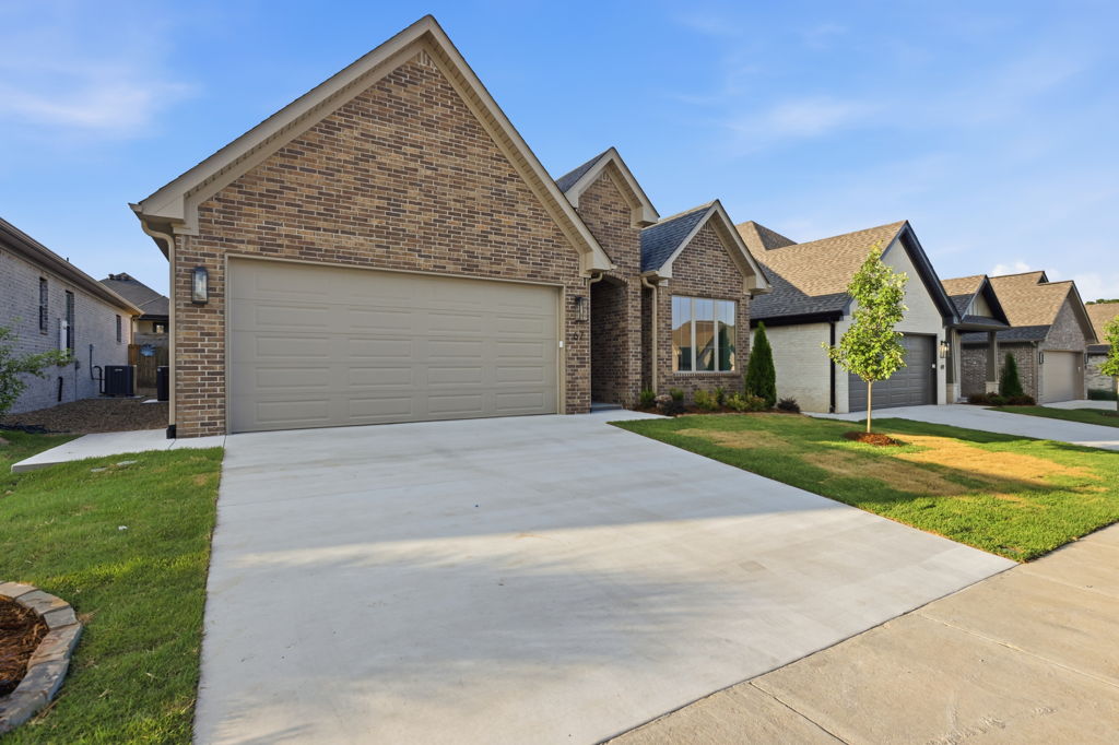 Residential real estate media in Little Rock, Arkansas by Avery & Bryant