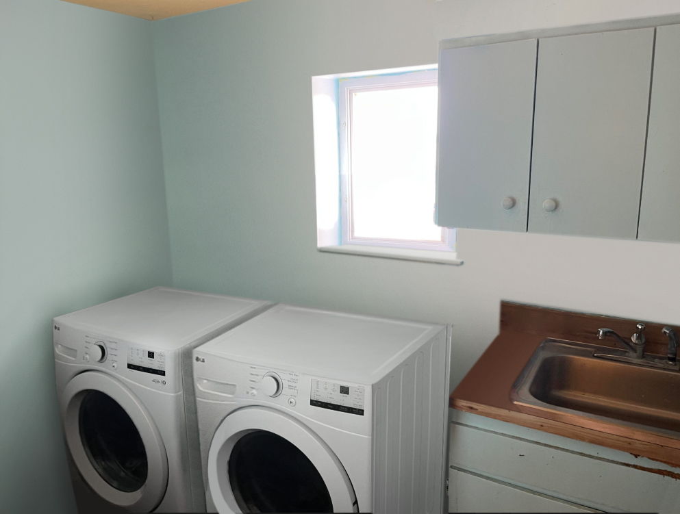 Laundry Room e