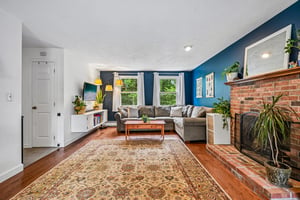 Gates St-S1106-019.jpg