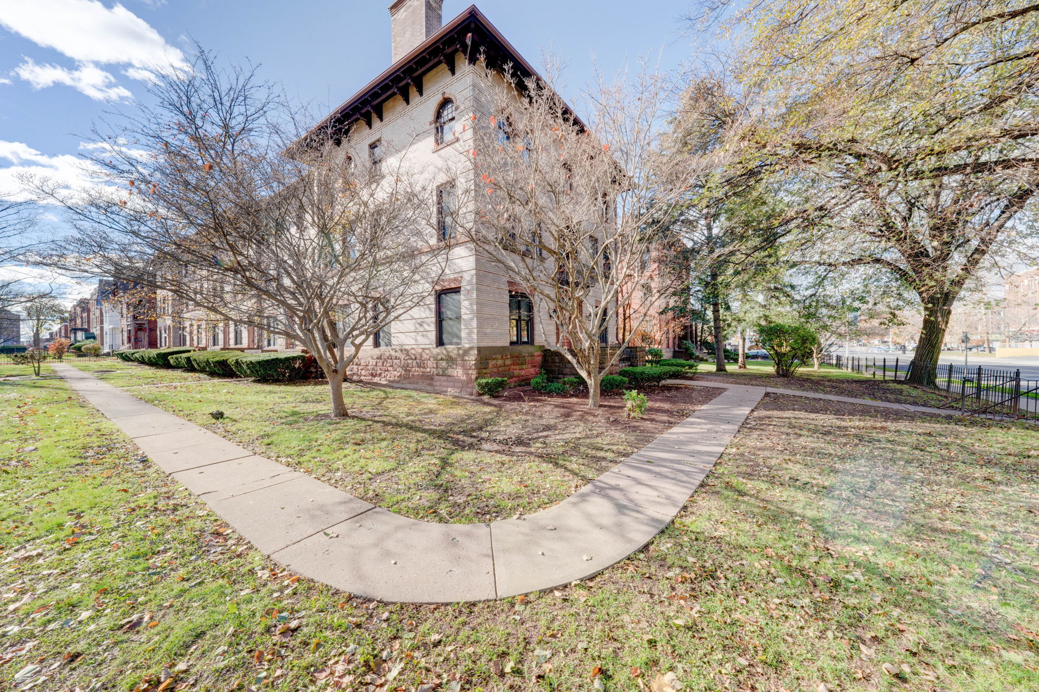 69 Imlay St, Hartford, CT 06105 Ed McCullough Photography