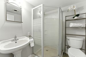 Photo 49