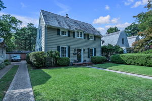 Shared Driveway to your detached garage