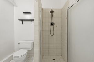  Photo 39
