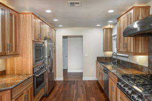  69 St Thomas Ct, Pleasant Hill, CA 94523, US Photo 12