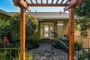  69 St Thomas Ct, Pleasant Hill, CA 94523, US Photo 5