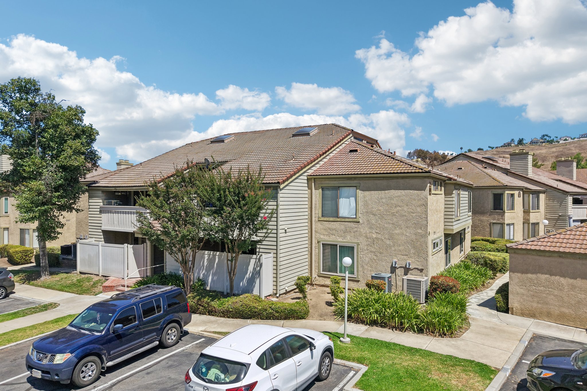 Town and Country Rd-S1007-041.jpg