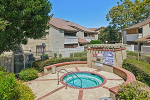 Town and Country Rd-1007-904.jpg