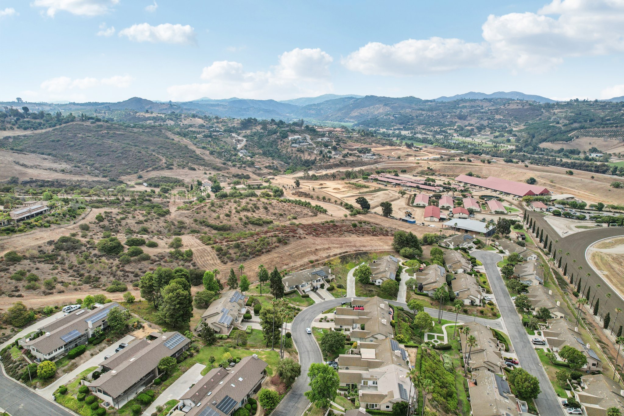 Via Larga Vista-L1707-041.jpg