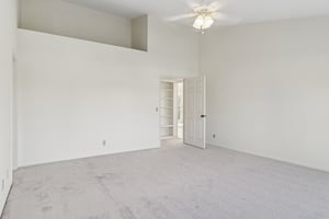 Via Larga Vista-L1707-034.jpg