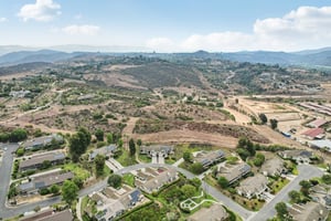Via Larga Vista-L1707-042.jpg