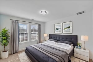 DSC_2829 virtually staged.jpeg