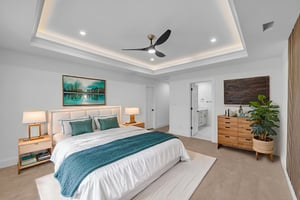 DSC_2868 virtually staged.jpeg