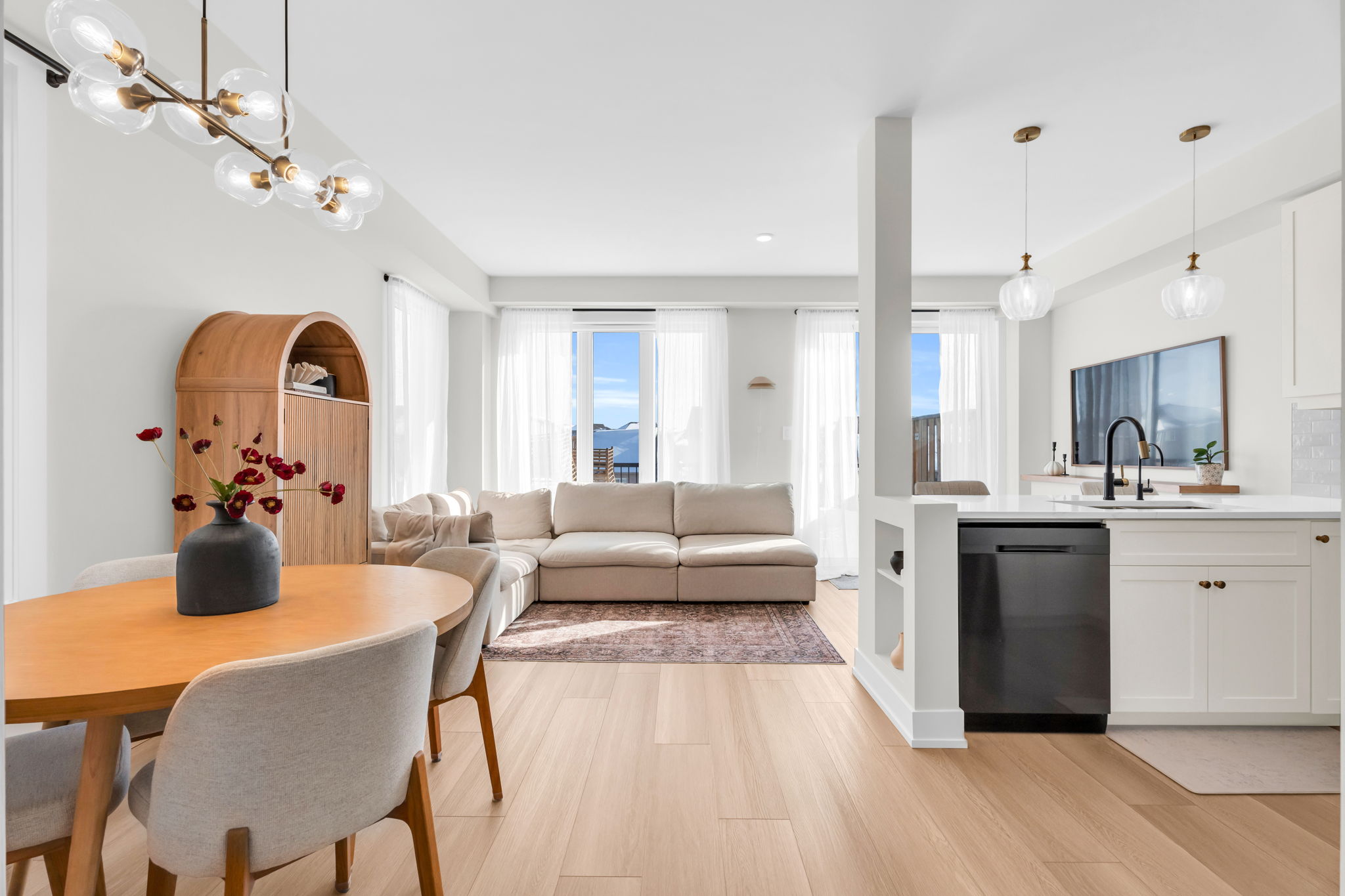 Living/Dining Room/Kitchen