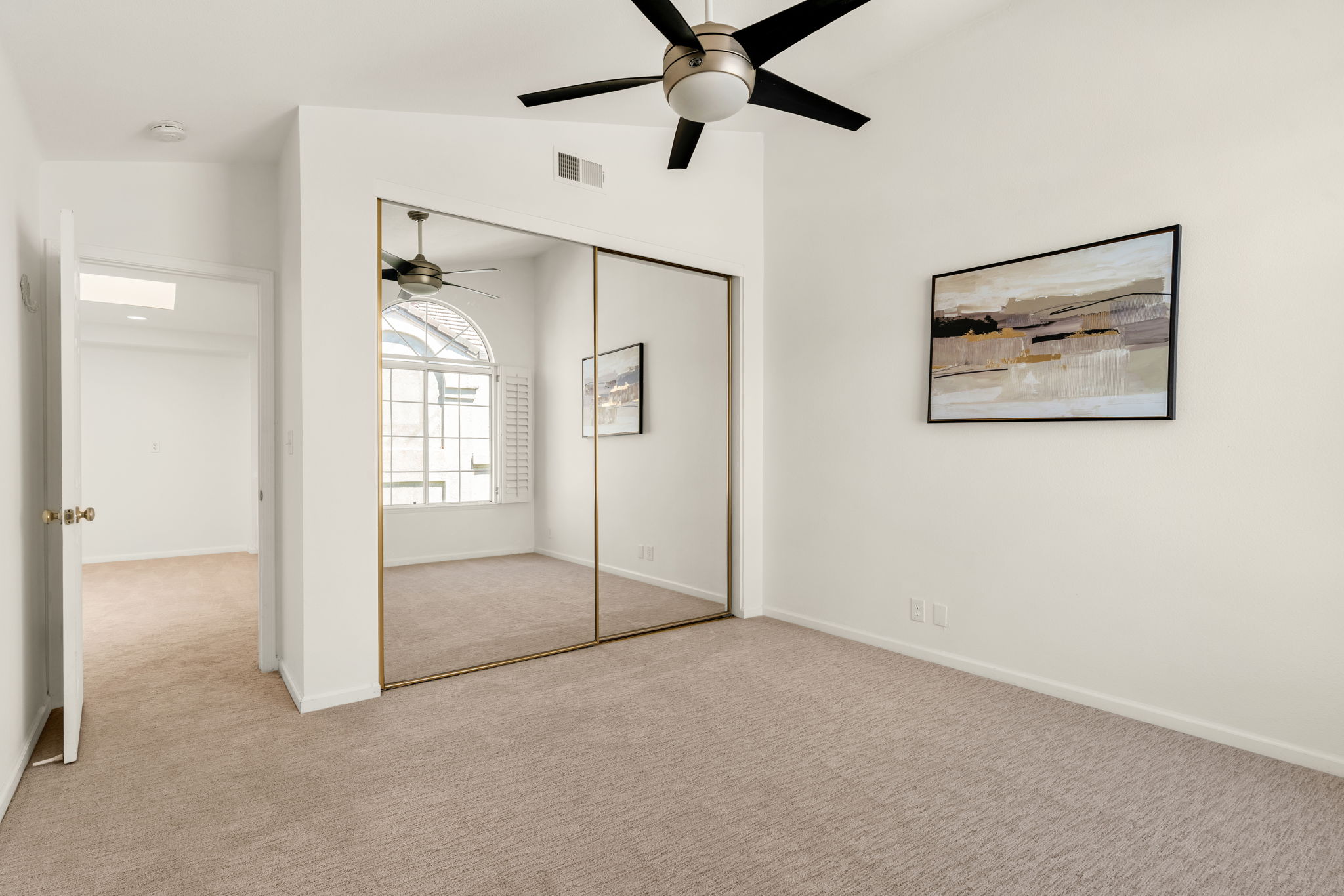  Photo 35