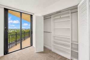 BR2 Closet - 495A5501 WM Edited