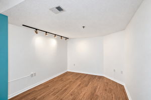 Multi Use Office - 495A5513 WM Edited
