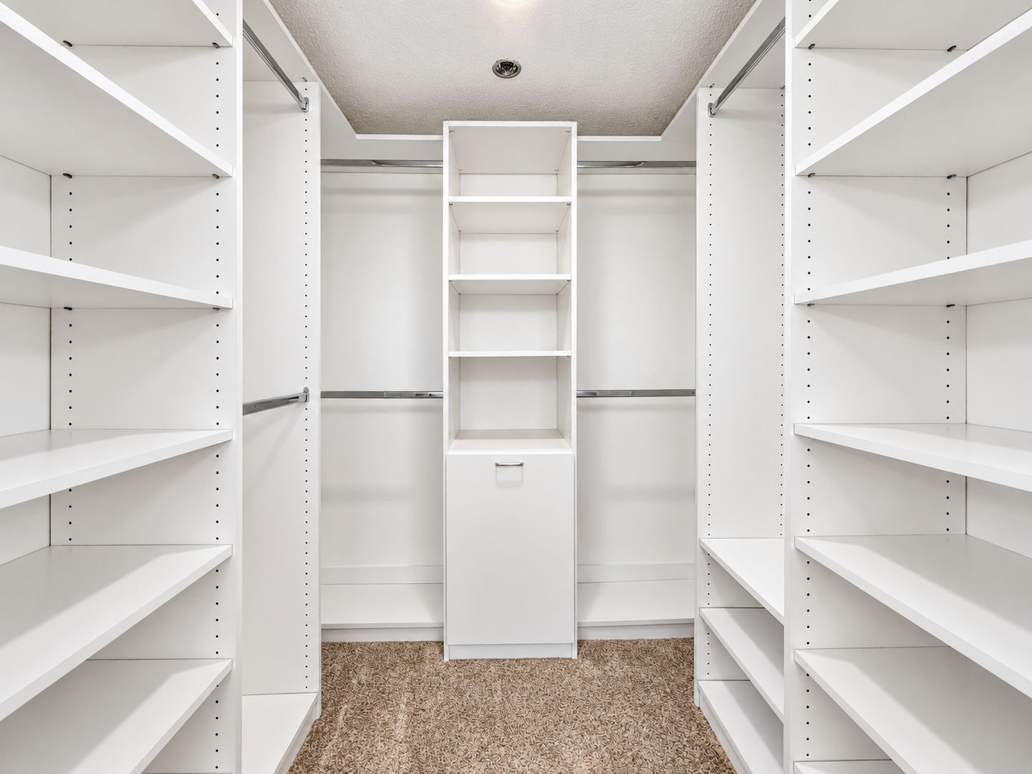 BR1 Closet - IMG_0068 WM Edited