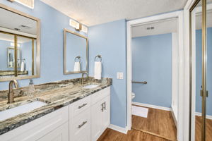 Bathroom 1 - 495A5531 WM Edited