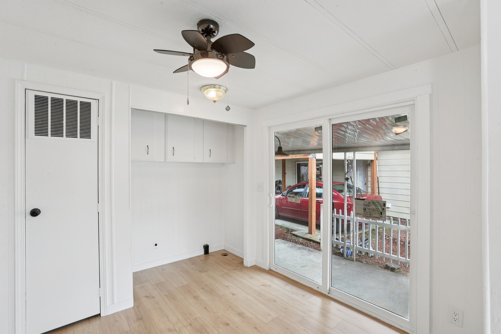 SW Liberty Bell Dr-S1703-011.jpg