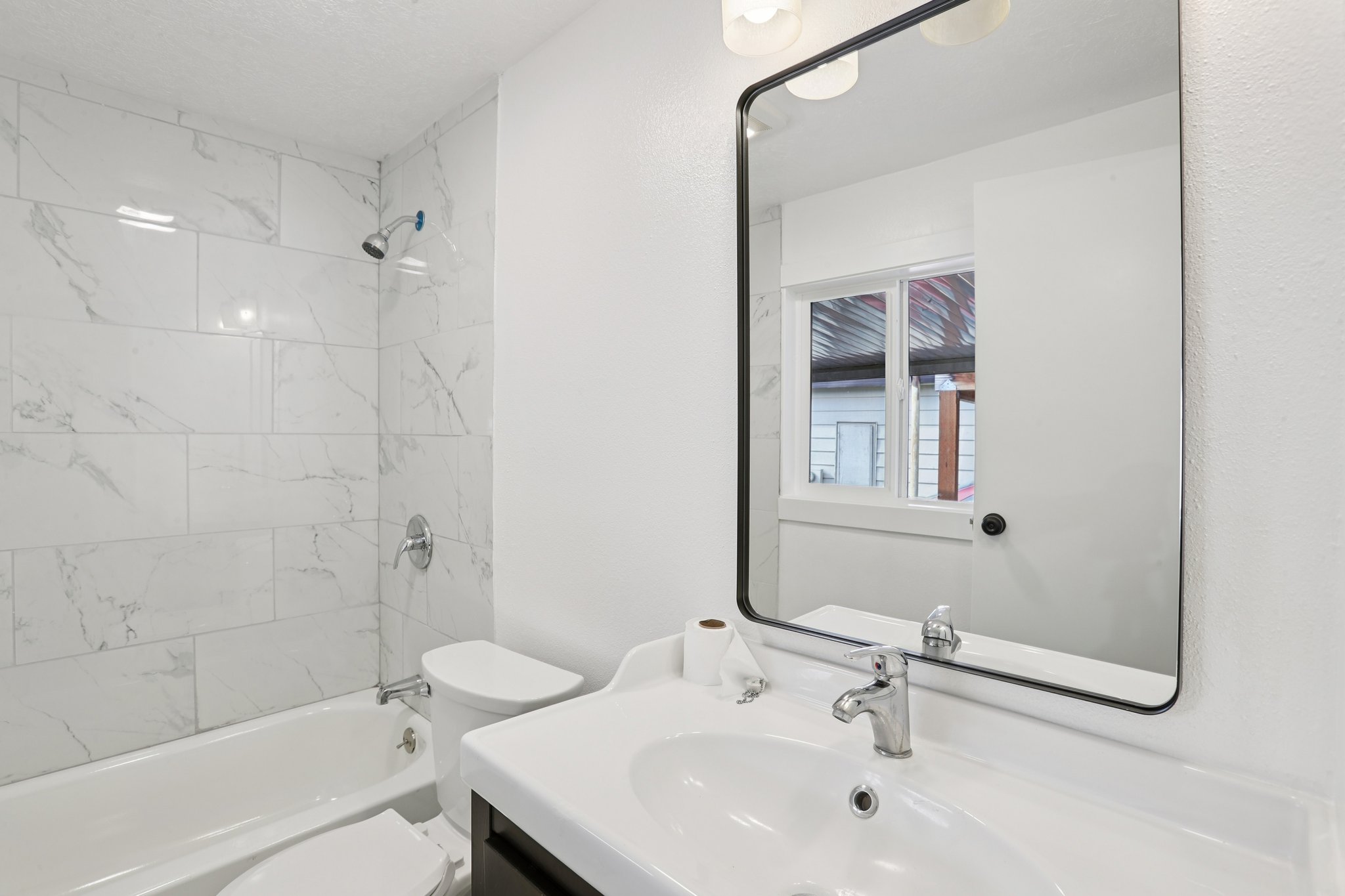 SW Liberty Bell Dr-S1703-025.jpg