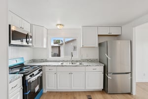 SW Liberty Bell Dr-S1703-015.jpg