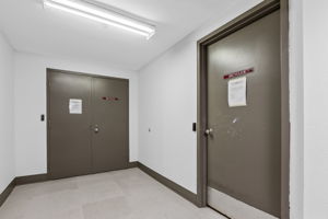 Photo 34
