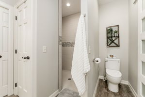  Photo 31