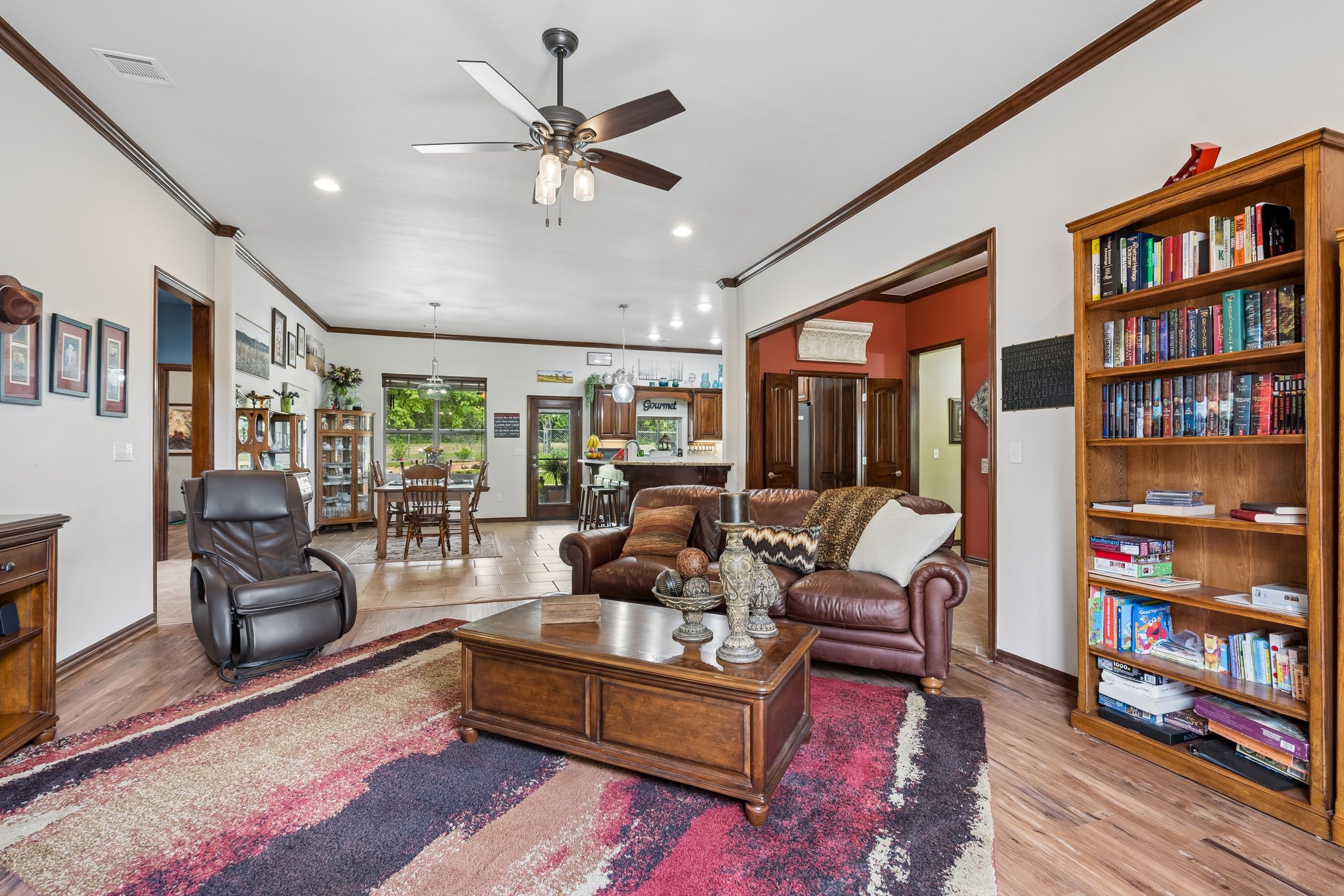 6900 Forest Oaks Rd_015.jpg