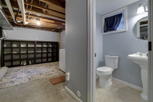  Photo 44