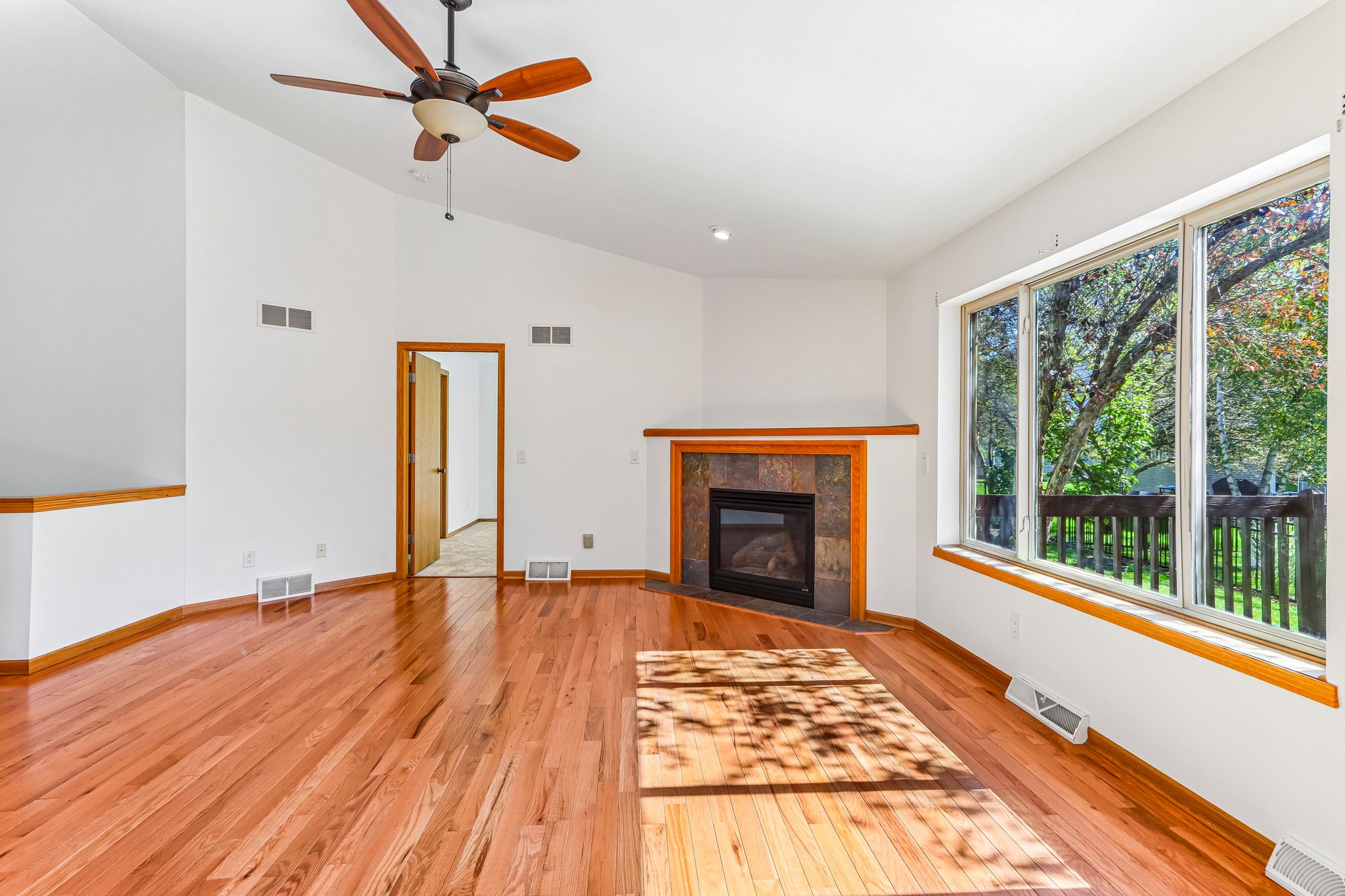 Buckhorn Dr-S2909-006.jpg