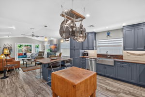 Kitchen 1 of 5
