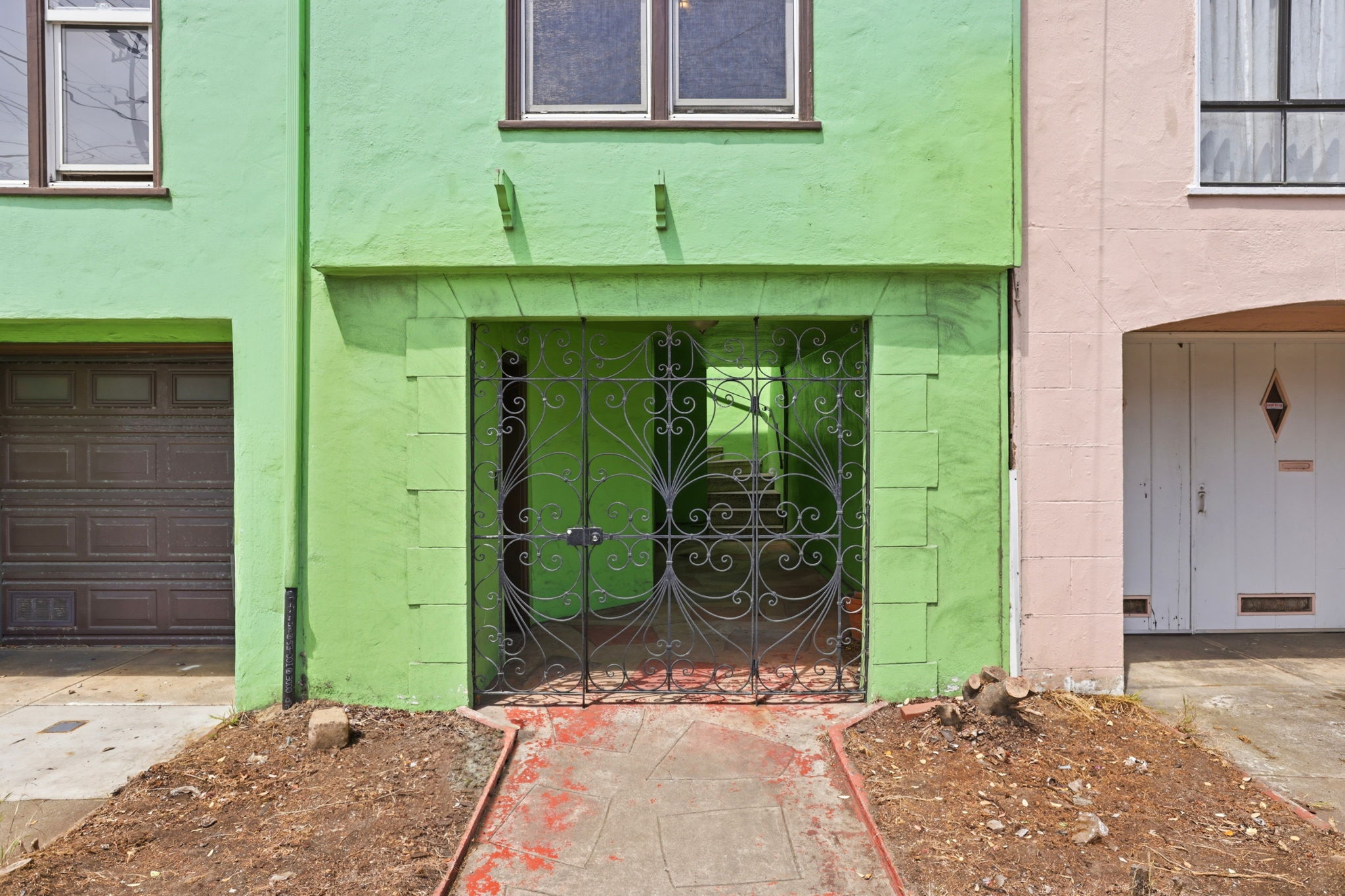 006_F8_691 32nd Ave