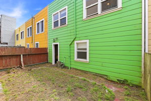 037_F8_691 32nd Ave