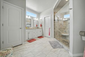  Photo 23