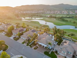 691 Larchmont St, Simi Valley, CA 93065, USA Photo 3