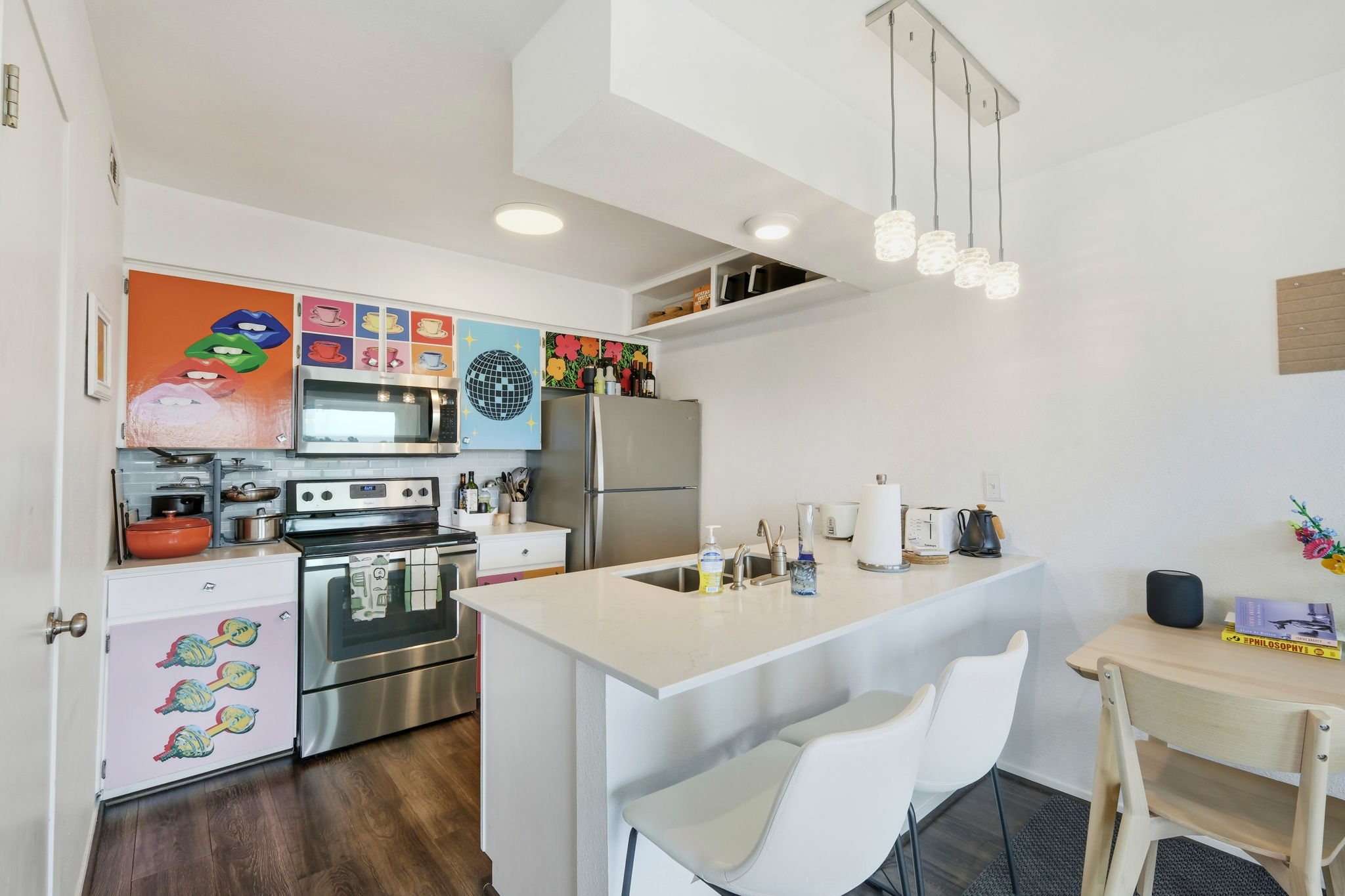 Kitchen/Breakfast Bar