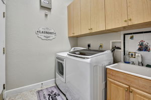  Photo 30