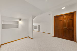  Photo 34
