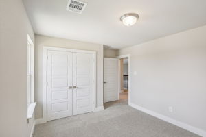 Houston - Montgomery Oaks - 6911 California Black Oak  Conroe, TX, 77304 - 028